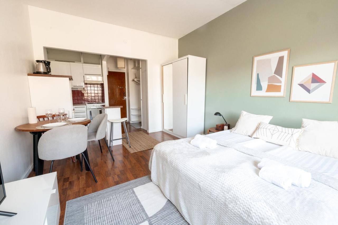 2Ndhomes Cozy Helsinki Center Studio With Park View المظهر الخارجي الصورة