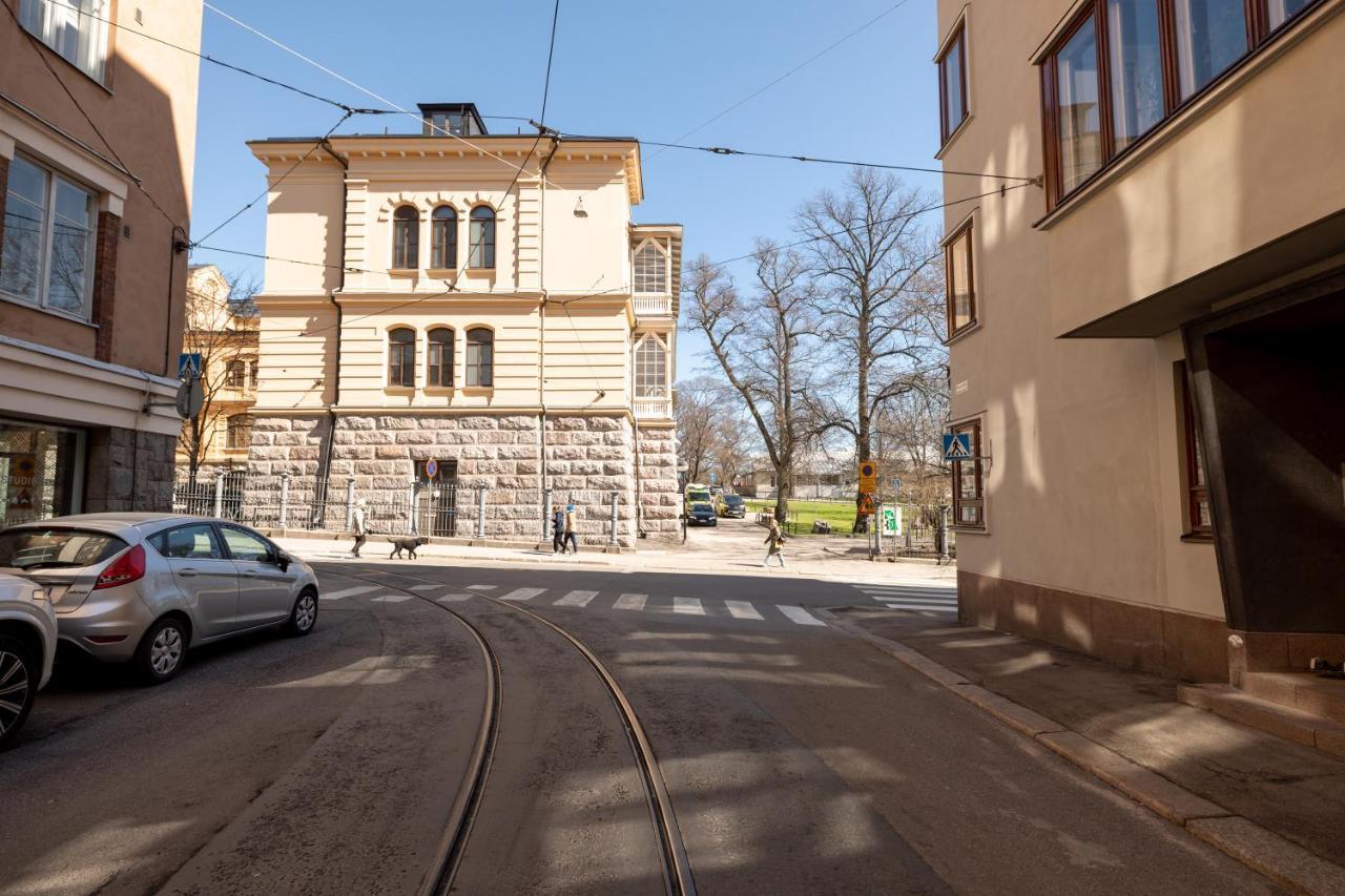 2Ndhomes Cozy Helsinki Center Studio With Park View المظهر الخارجي الصورة